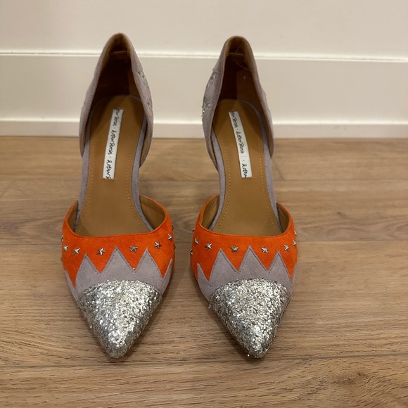 Party heels! - Picture 2 of 3